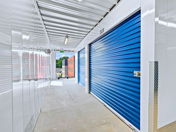 Storage Units at Make Space Storage - Dundas - 354 McNab St, Dundas, ON